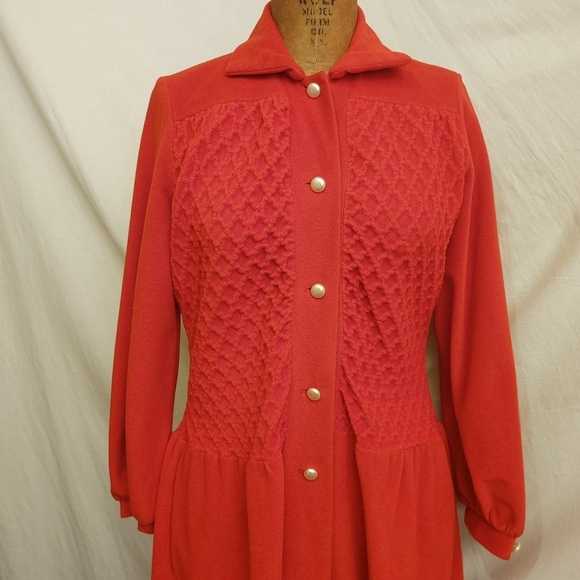 Vintage Old Lady type robe - Picture 7 of 12